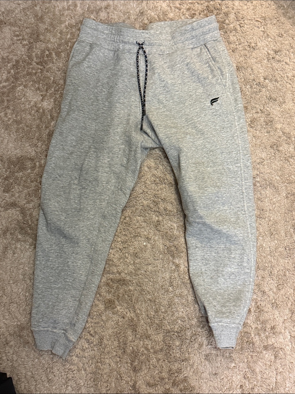 Fabletics Men Light Gray Jogger Sweatpants with Drawstring (size Medium)